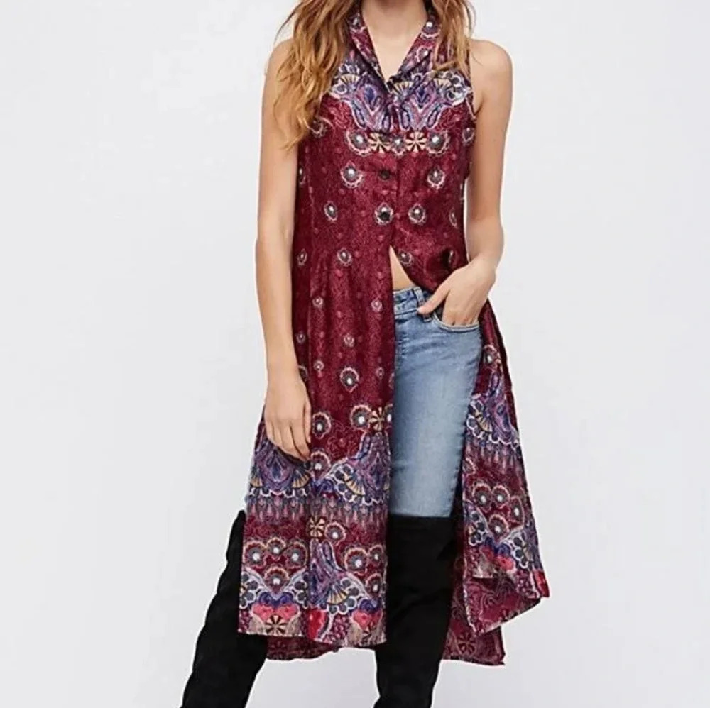 Free People "Come see about me" Satin Duster vest in Cranberry Combo M Boho
